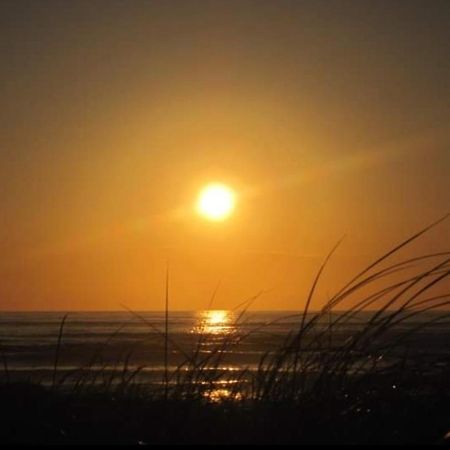 Surfers Getaway - Room Staycation Sligo Bagian luar foto